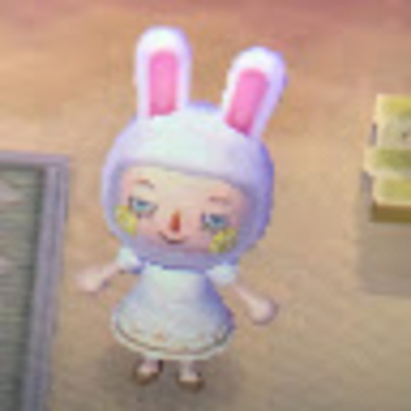 Meet your Posher, Laura - Picture 1 of 1